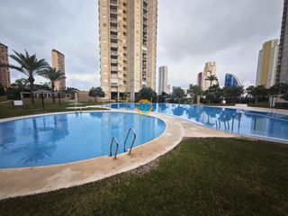 Apartment in Via Parque. Amplio apartamento en benidorm con piscina y terraza soleada