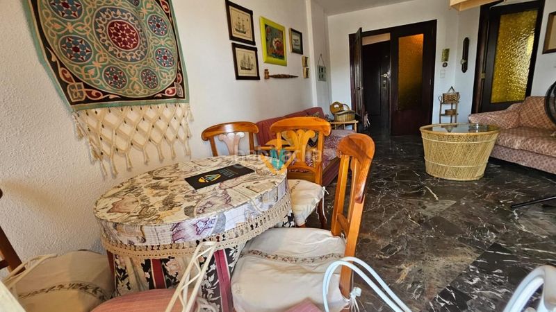 Foto aa2ca7e1-6b28-432c-b481-19d3cb023c9b. Apartament amb aparcament piscina a Playa Levante Benidorm