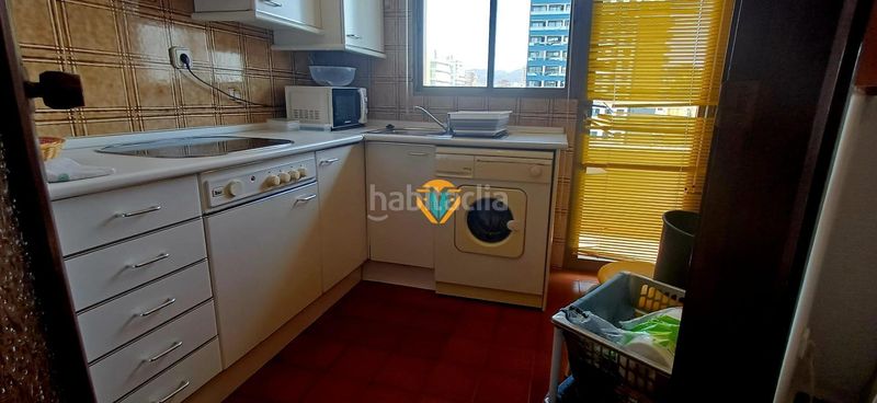 Foto b1b5e42f-a525-4c98-b51e-0be215bbd400. Apartament amb piscina a Playa Levante Benidorm