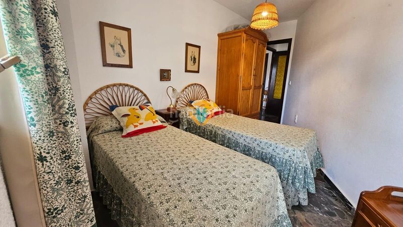 Foto b677583f-b78a-4c3d-b7aa-9fe51ea1747b. Apartament amb aparcament piscina a Playa Levante Benidorm