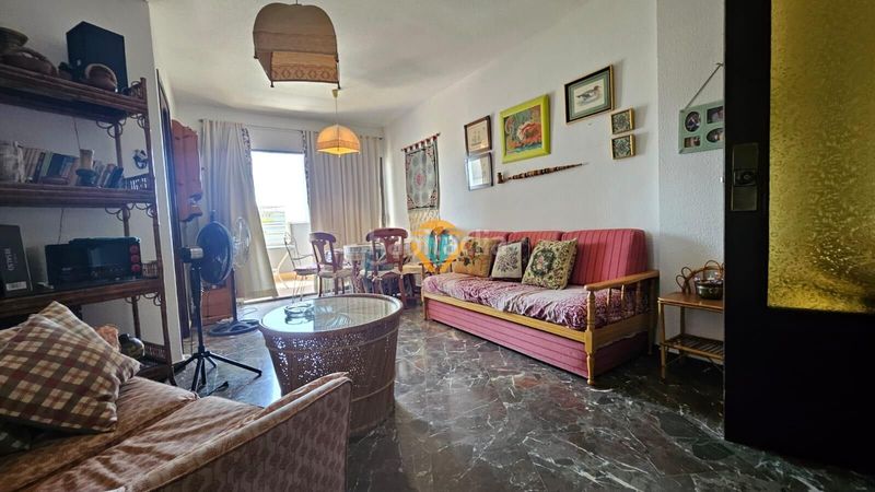 Foto e5904074-b673-4c06-9032-ee8fc4c0f983. Apartament amb aparcament piscina a Playa Levante Benidorm