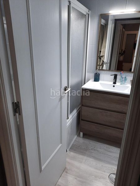 Foto 7155ea50-4cd9-46c6-bb47-2fd5cc73b73f. Apartament amb aparcament a Colonia Madrid Benidorm
