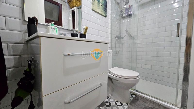 Foto 1b4e0e79-47ca-47e5-821a-2d2101286049. Apartament amb calefacció aparcament piscina a Levante Alto Benidorm
