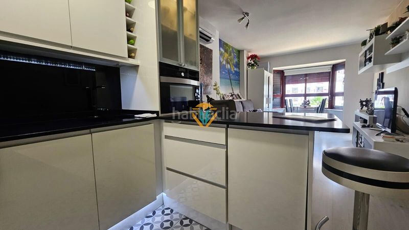 Foto 95805f1d-73b1-4bbf-ac23-b685c9d0f45f. Apartament amb calefacció aparcament piscina a Levante Alto Benidorm