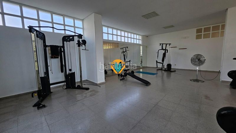 Foto aceb37b3-e421-4afd-8129-e59fe51bdbc5. Flat with parking pool in Playa Poniente Benidorm