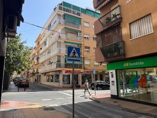 Appartement  Calle buen pastor. Piso en venta en pleno centro de benidorm con 3 dormitorios en e