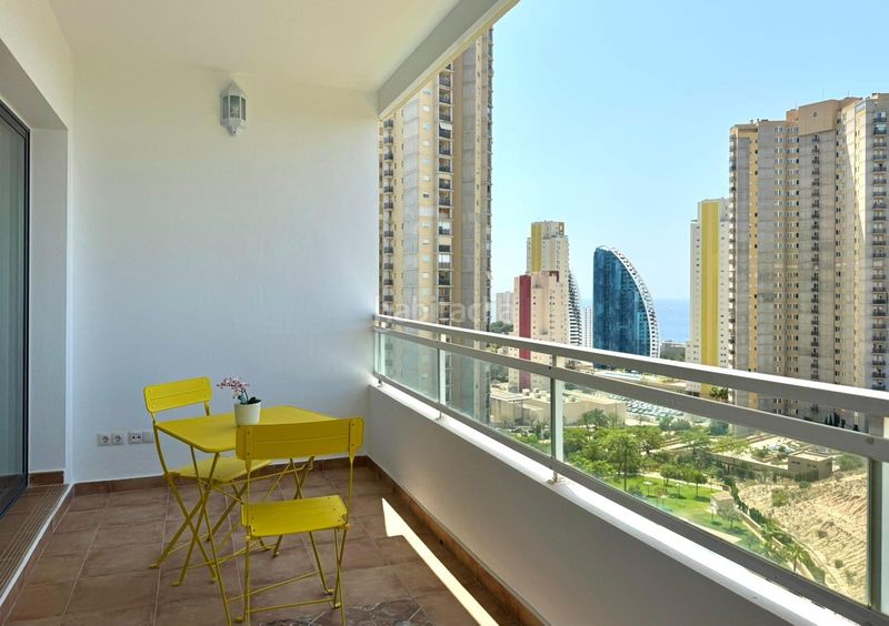 Foto 3dc817d9-a946-4edd-b8e7-da428014b601. Apartament amb aparcament piscina a Via Parque Benidorm