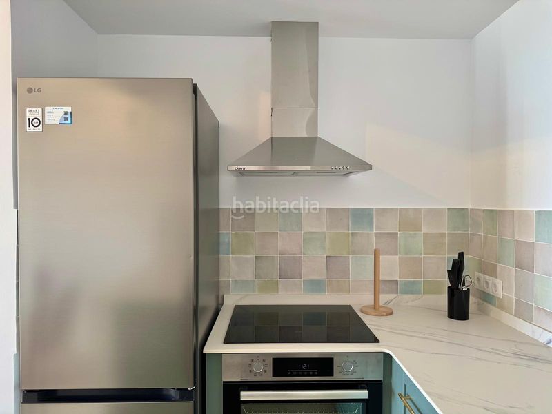 Foto 54b45218-f133-4f9c-9ff9-ec8bb569eb59. Apartament amb aparcament piscina a Via Parque Benidorm