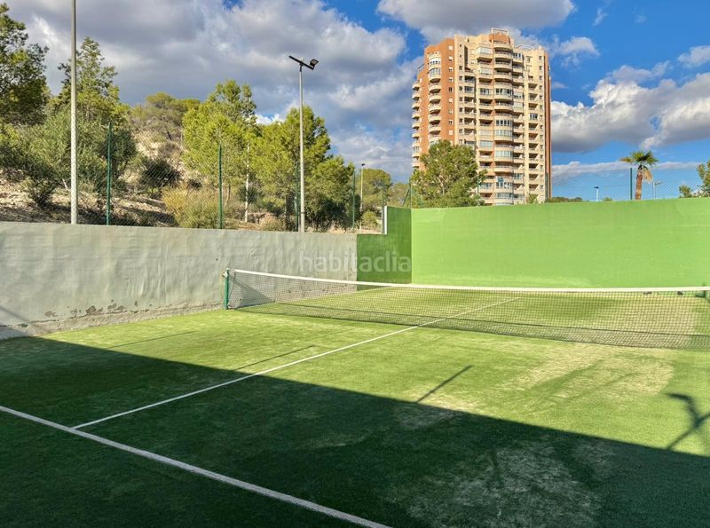 Foto cea657fe-6454-4e11-8d00-52edcf465aa8. Apartament amb aparcament piscina a Via Parque Benidorm
