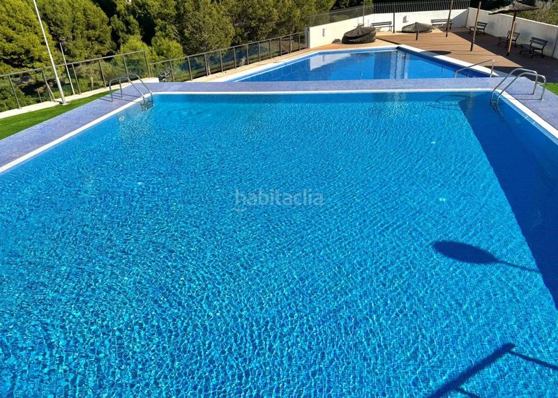 Foto e316880f-9a67-485d-9a95-83393521ce1c. Apartament amb aparcament piscina a Via Parque Benidorm