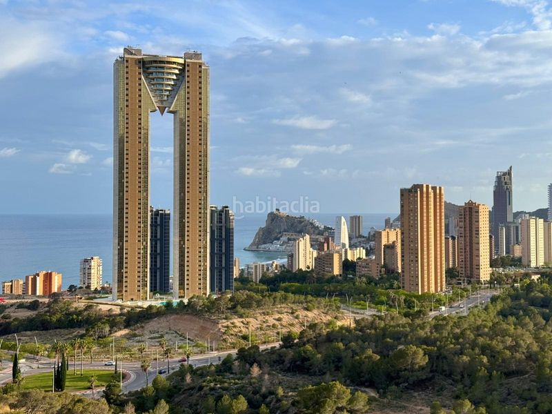 Foto e60a5224-7631-4567-8698-b7b4adaf8295. Apartament amb aparcament piscina a Via Parque Benidorm