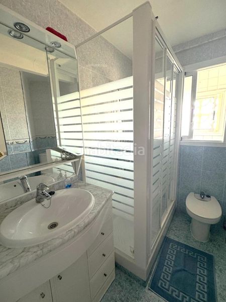 Foto 031c17f4-fb6c-49a5-880c-26b076bf53c8. Apartament amb aparcament piscina a Foietes Benidorm