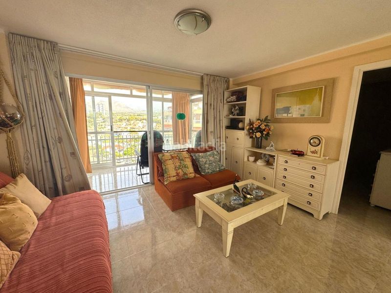 Foto 316ea5e5-aa0b-4d26-b31b-6171484a9bf4. Apartament amb aparcament piscina a Foietes Benidorm