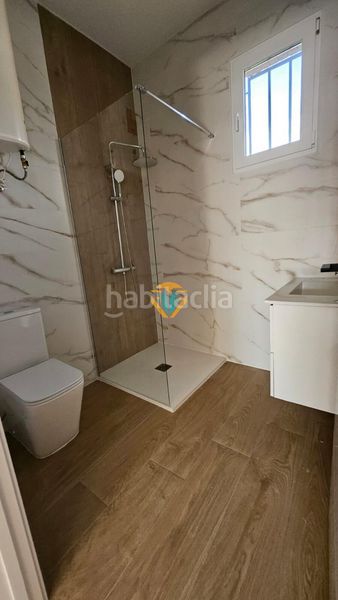 Foto 46dbe770-b276-404e-8118-64d774dce640. Planta baixa amb calefacció aparcament piscina a Benidorm