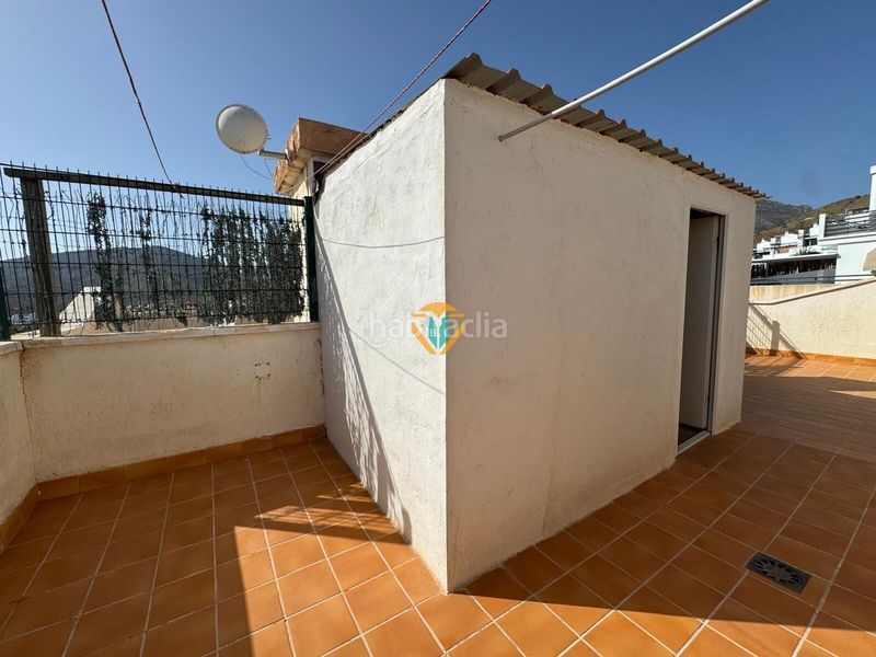 Foto a2a027a5-2d2b-45ce-8d68-e3196b2849e9. Casa adossada amb aparcament piscina a balcón de Finestrat-terra marina Finestrat