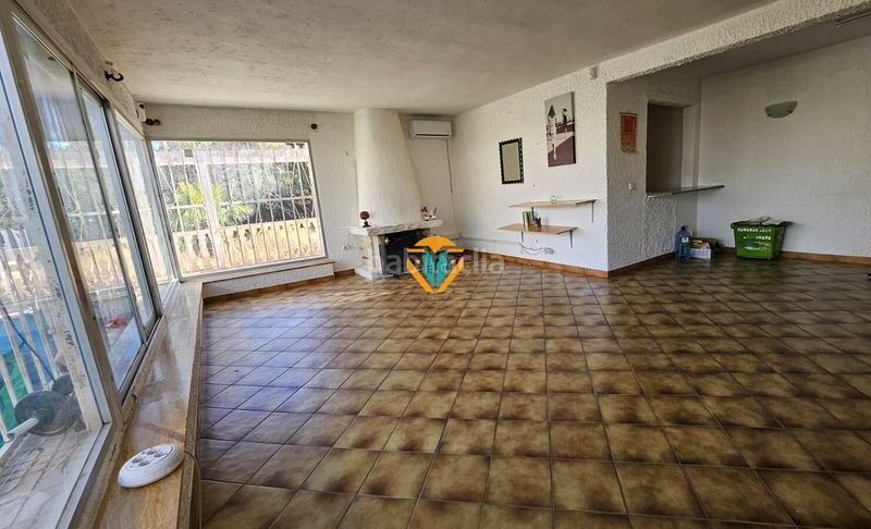 Foto eb8c5274-364e-48d1-b2f2-080636b9f680. Chalet with parking pool in Barranco Hondo Nucia (la)
