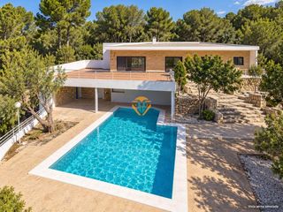 Xalet a Urbanizaciones. Chalet cerca del albir