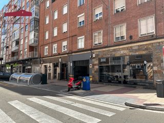 Aparcament cotxe  Gabilondo. Gabilondopuente colgante