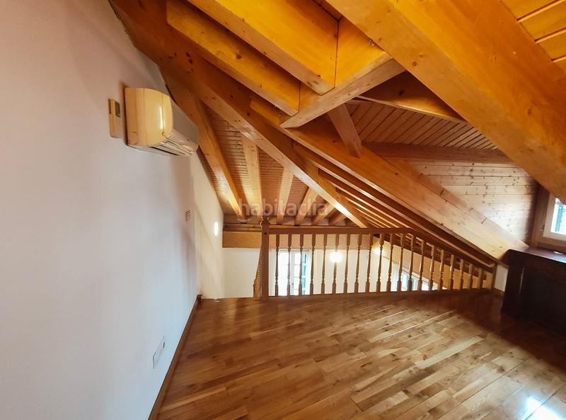 Foto ee17aef9-3c7d-4211-8a12-8e9fa3f04d62. Rent duplex with heating in Centro Valladolid
