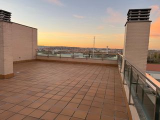 �tic  Kilimanjaro. �tico en venta en calle kilimanjaro, valladolid