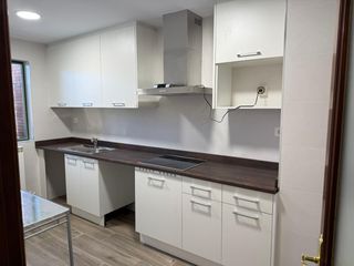 Rent Flat  Ferroviarios. Plaza ferroviarios  arco de ladrillo