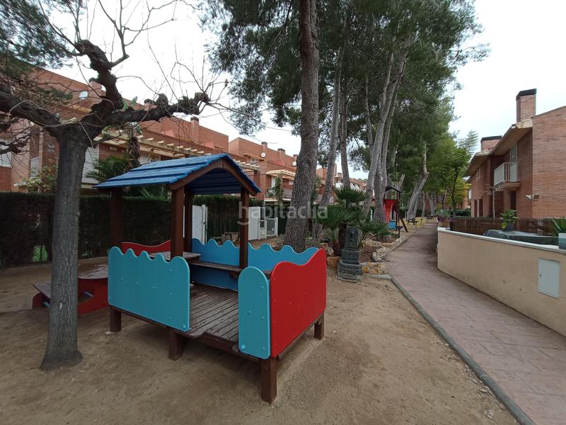 Foto 55574d3a-a336-4e19-9565-692c6953362c. Casa aparellada amb calefacció aparcament piscina a Tarragona