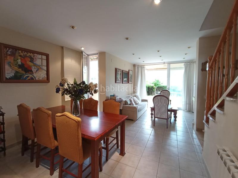 Foto ed126d33-effe-43f3-a02e-929da181175d. Casa aparellada amb calefacció aparcament piscina a Tarragona