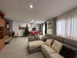Appartement à Vila-seca Poble. Cercano a celler y castell de vilaseca