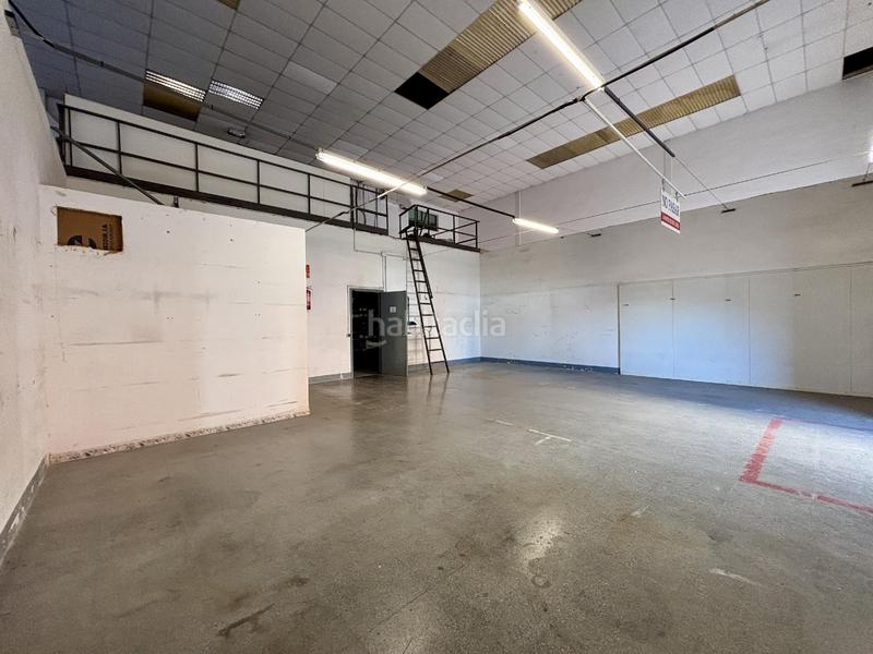 Foto 633f328f-3ebd-4f8d-b820-c738b135944c. Fabrikhalle in Torreforta Tarragona