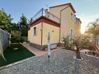 Chalet in Quatre Camins. Cambrils cerca de linstitut mar de la frau