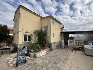 Chalet in Riera de Gaià (La). Afueras de la riera de gaià, hacia el camí de valls