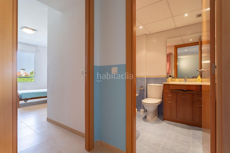Foto b121cc77-a7de-4d62-87c2-ead1baa8eaa6. Casa aparellada amb calefacció aparcament piscina a Cambrils