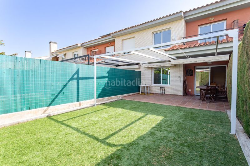 Foto f3bc254f-f807-4709-83d6-cf65777a77b4. Casa aparellada amb calefacció aparcament piscina a Cambrils