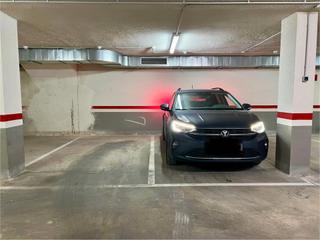 Location Parking voiture à Carrer de sagunt 2. Alquiler plaza de garaje almenara