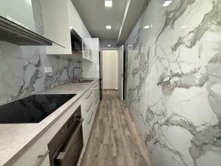 Appartement  Carrer sant robert. Piso reformado en venta en burriana – 3 habitaciones, listo para