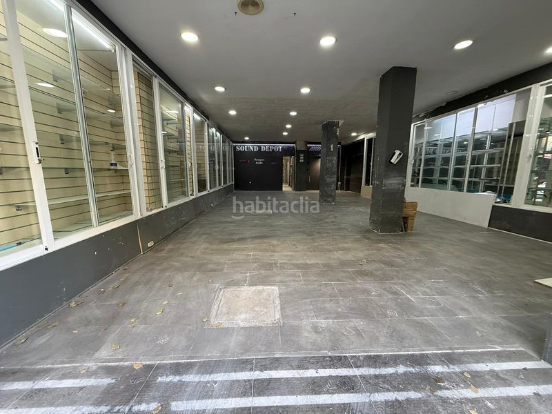 Foto f32c5f80-46dc-4273-881b-8ce2b3349e4d. Local comercial a La Creu del Grau Valencia