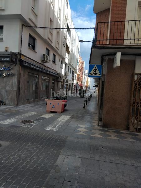 Foto b758c65b-2e54-4f58-af20-19e7e3e50a71. Local comercial local en venta en La Reconquista - El Rosario Algeciras