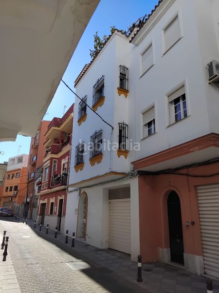 Foto 012d2aaf-edb7-4527-b780-24707817f5cf. Casa amb xemeneia a Casco Antiguo Algeciras
