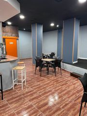 Lloguer Local Comercial a Calle maría auxiliadora 13. Se alquela local comercia