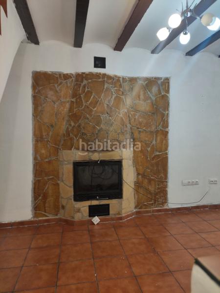 Foto a84c7979-c8b4-45c2-939d-a7355d16d829. Casa adossada a carrer de baix 7 a Sant Quintí de Mediona