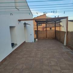 Miete Reihenhaus  N/a. Casa adosada esquinera