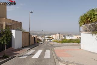 Terreny residencial a Altos de la Zubia. Parcela en los altos de la zubia