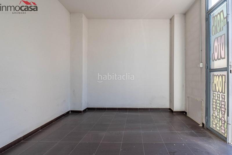 Foto e6ad88eb-856a-48b0-b2b0-11aa62b7a373. Local comercial  centrico 229m2 en Atarfe