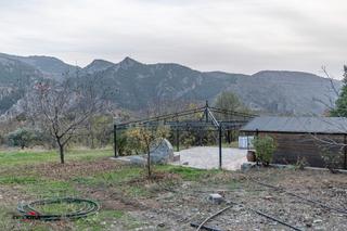 Casa a Güéjar Sierra. Terreno con vivienda legalizada y codigo de explotación equina e