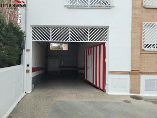 Aparcament cotxe a Calle orquidea 2. Garaje con trastero en zona fontiveros granada