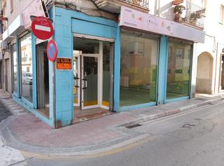 Affitto Locale commerciale  Calle murcia. Local en esquina en arteria principal de armilla