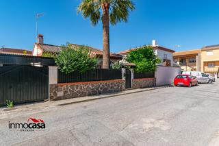 Casa a Láchar. Casa independiente en planta baja con piscina!!
