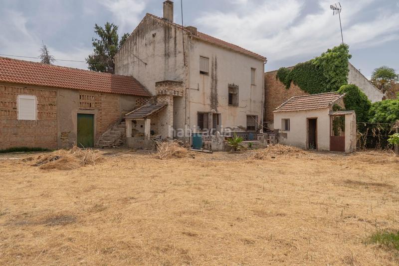 Foto 920858ca-76ea-4c32-8a3a-eed5f1d431d4. Casa adosada se vende parcela en el centro de cullar vega con edificación en Cúllar Vega