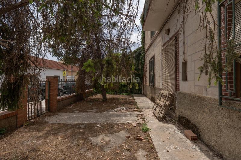 Foto a1404bb1-aff1-4449-8006-33557e36a7b7. Casa adosada se vende parcela en el centro de cullar vega con edificación en Cúllar Vega