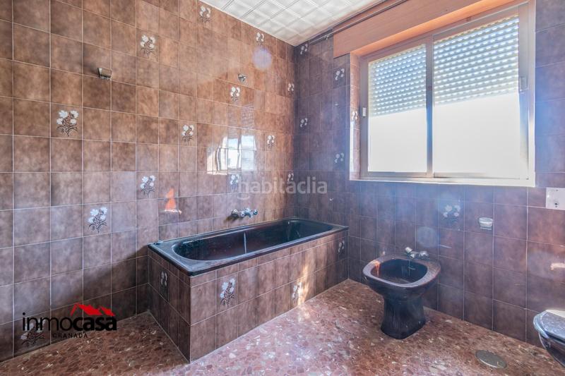 Foto d77b2c48-3479-40ce-bb8c-ea322633c09b. Chalet  con mas de mil metros de parcela y casita de invitados en Ogíjares